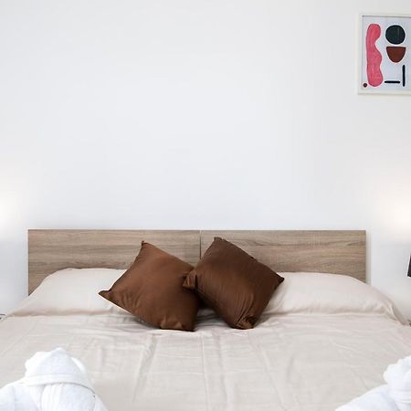 Sea View Apartment 2 Bedrooms 2 Bathrooms, 2 Minutes Away From The Sea Saint Julian's Bagian luar foto