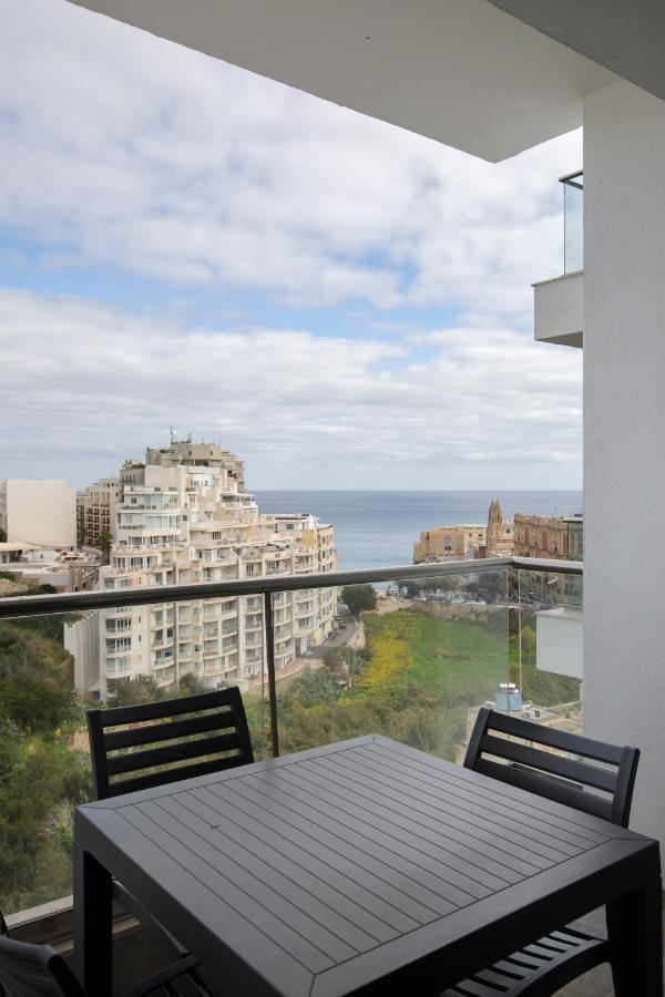 Sea View Apartment 2 Bedrooms 2 Bathrooms, 2 Minutes Away From The Sea Saint Julian's Bagian luar foto