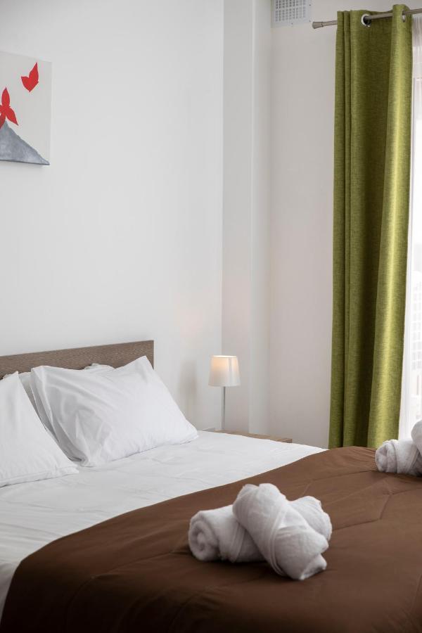 Sea View Apartment 2 Bedrooms 2 Bathrooms, 2 Minutes Away From The Sea Saint Julian's Bagian luar foto