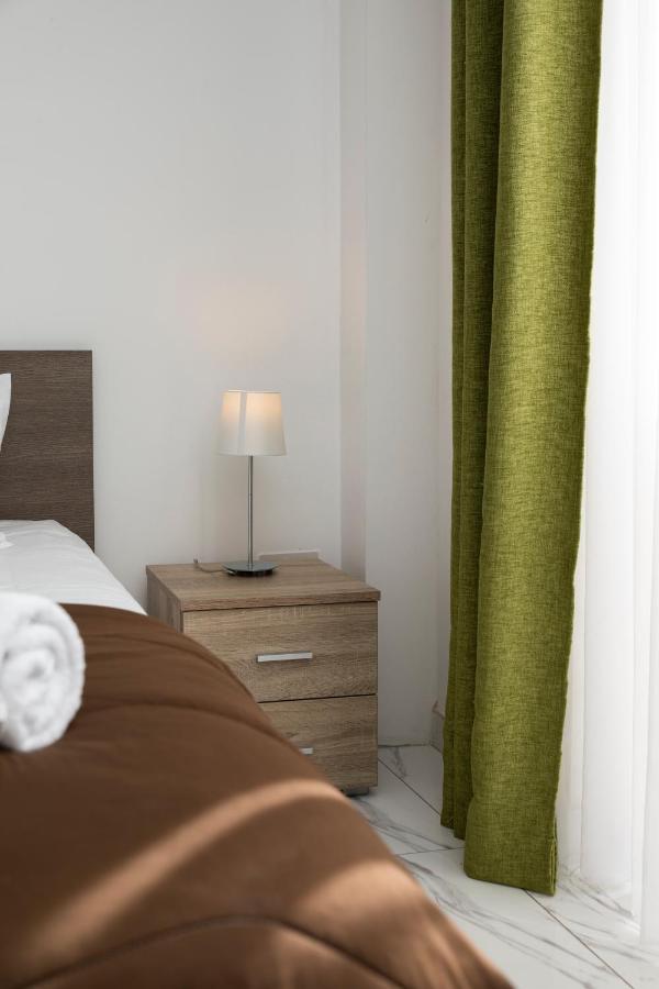Sea View Apartment 2 Bedrooms 2 Bathrooms, 2 Minutes Away From The Sea Saint Julian's Bagian luar foto