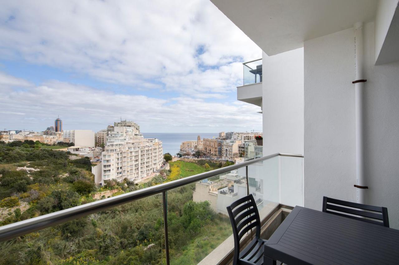 Sea View Apartment 2 Bedrooms 2 Bathrooms, 2 Minutes Away From The Sea Saint Julian's Bagian luar foto