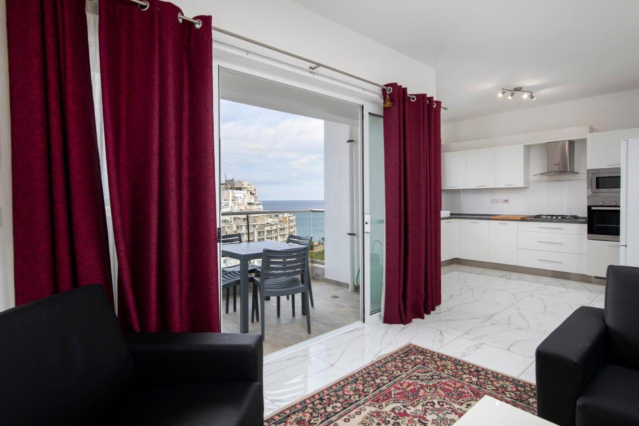 Sea View Apartment 2 Bedrooms 2 Bathrooms, 2 Minutes Away From The Sea Saint Julian's Bagian luar foto